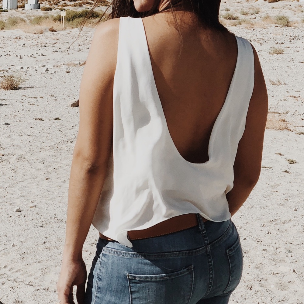 White back detailed top